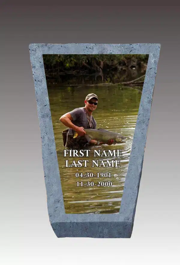 Biodegradable urn in keystone shape with customizable Picture and epitaph